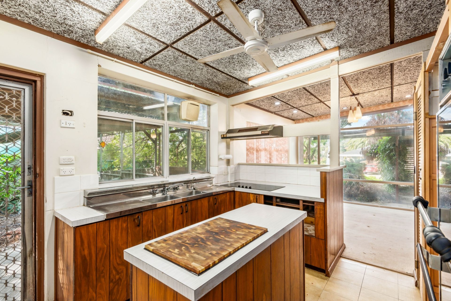 6 Robin Terrace, Hope Valley Williams Real Estate