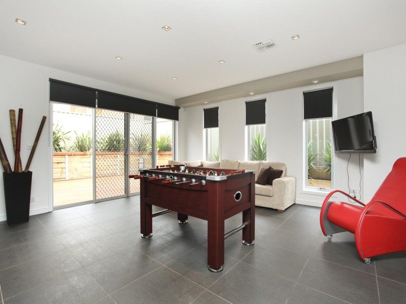 31 Caesia Way, Caroline Springs - Thumbnail 4