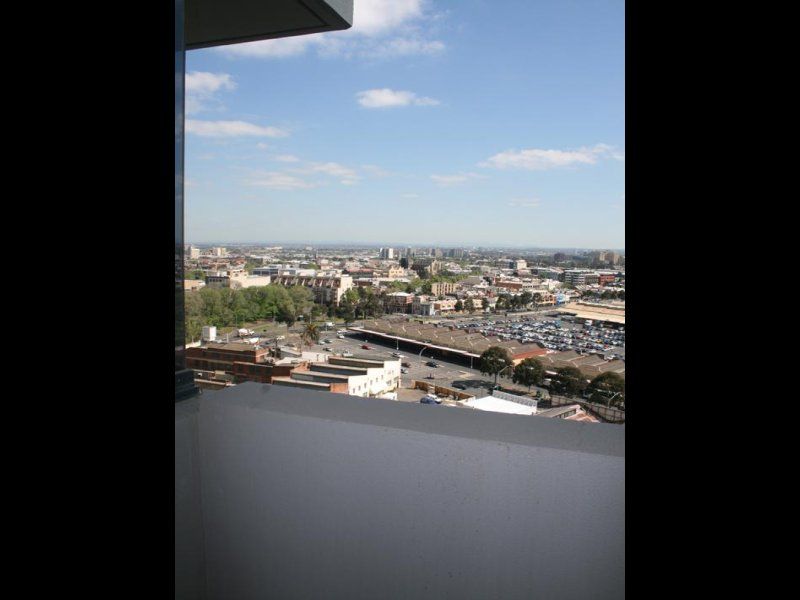 1707/22-40 Wills Street MELBOURNE VIC, Melbourne - Thumbnail 8
