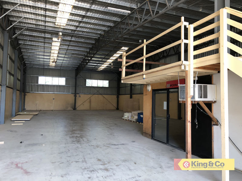 QUALITY TILT PANEL WAREHOUSE