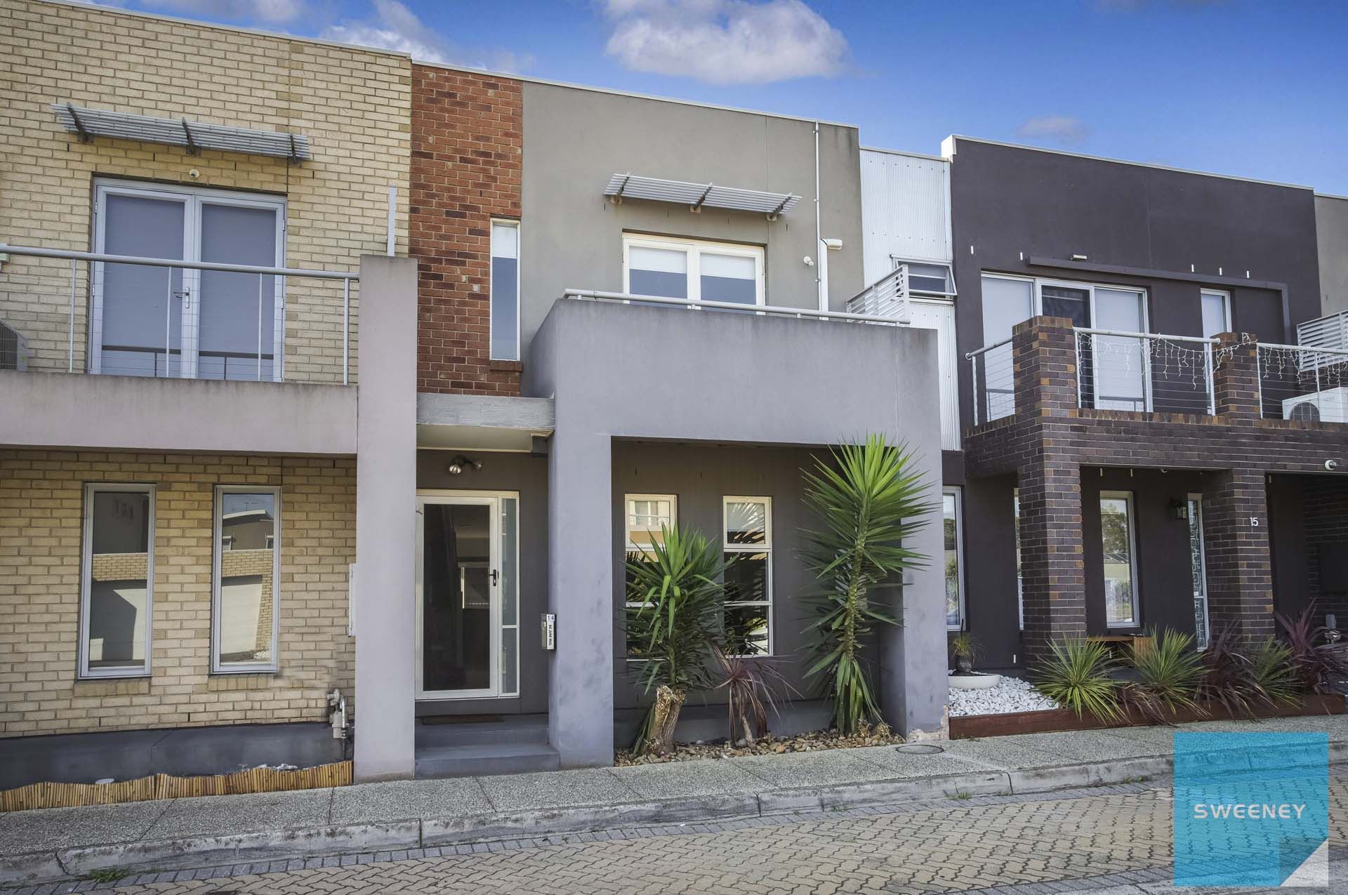 14 Oldis Close, Caroline Springs - Thumbnail 3