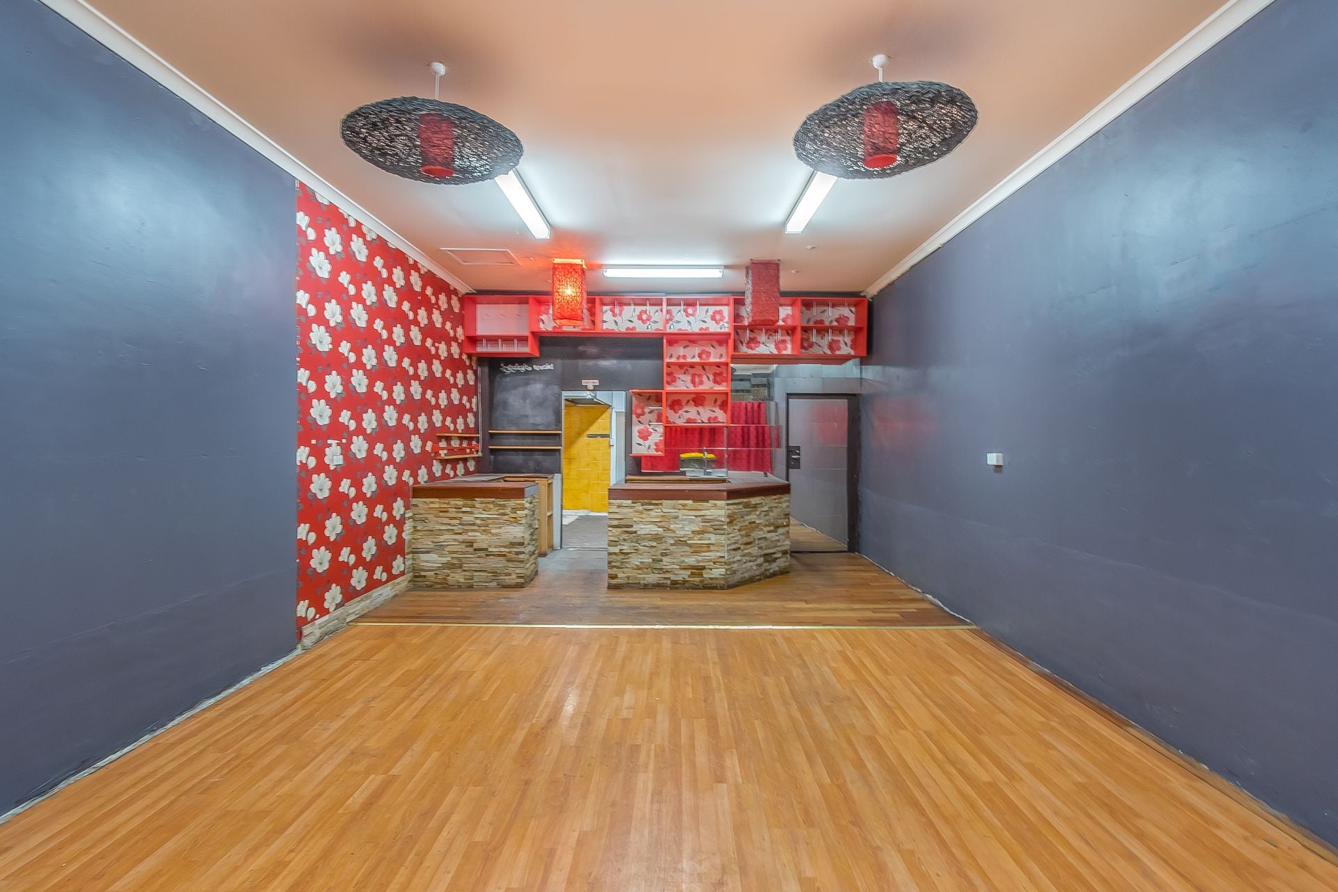 WELL POSITIONED SHOP & RESIDENCE - OWNER WILL CONSIDER ALL OFFERS
