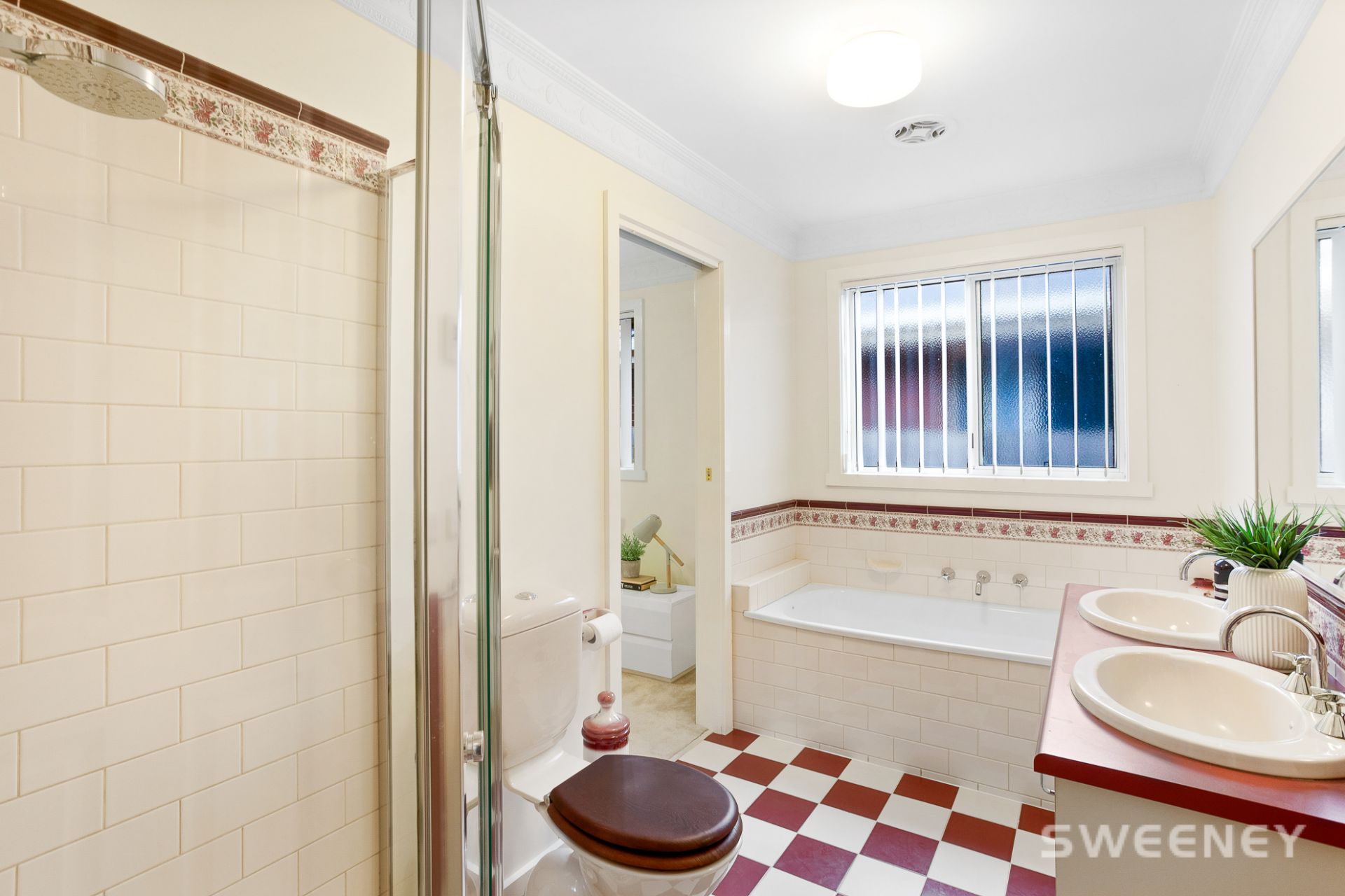 67 Henry Drive, Altona Meadows - Thumbnail 4