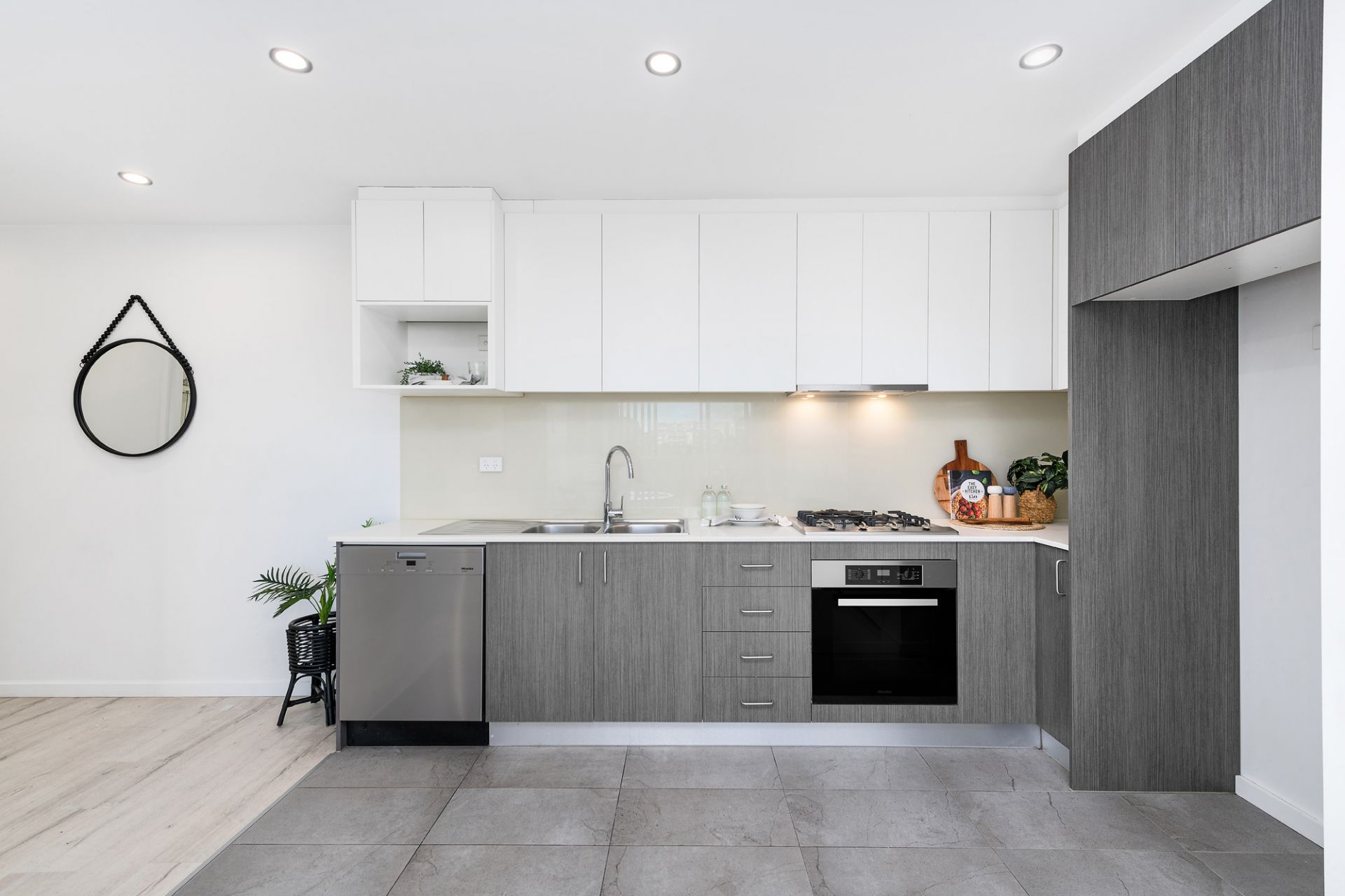 203/12-14 Mandemar Avenue, Homebush West, West - Thumbnail 6