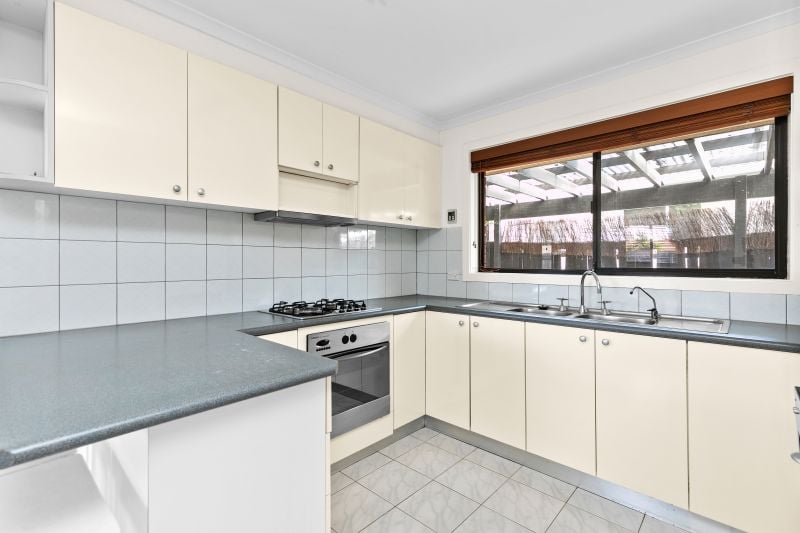 43 Hawkes Drive, Mill Park