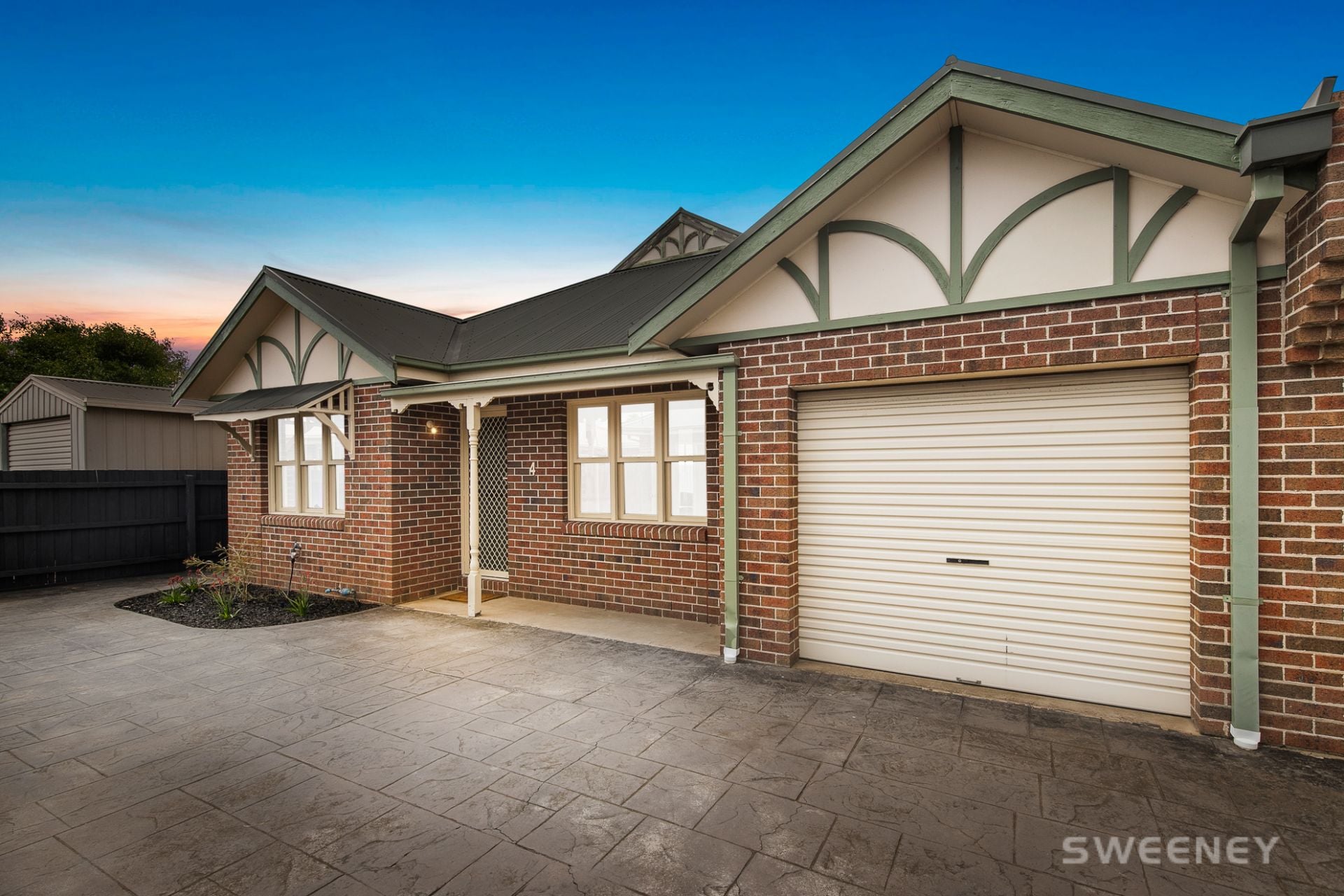 4/131-133 Merton Street, Altona Meadows - Thumbnail 2