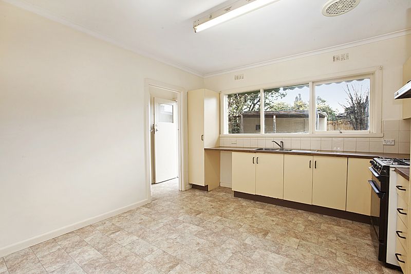 59 Heathfield Rise, Box Hill North - Thumbnail 2