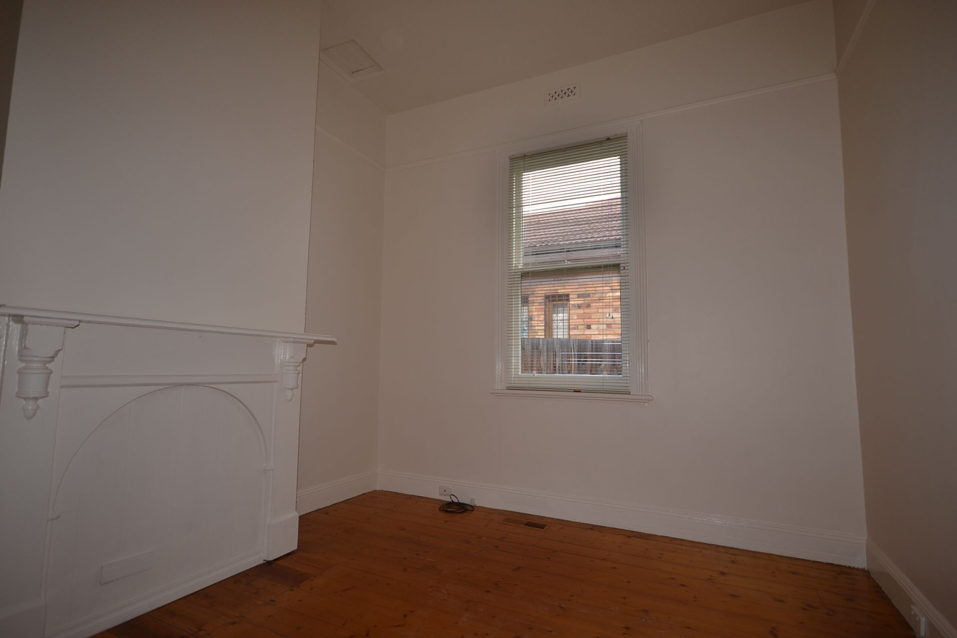 4 BEDROOM PLUS STUDY BEAUTIFULLY RENOVATED INSIDE