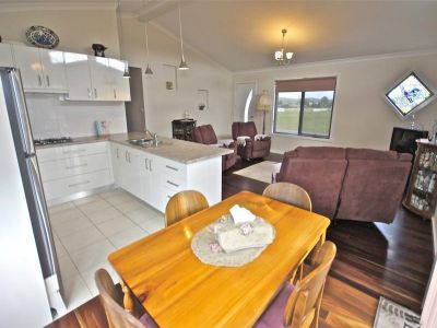 2
 
 
 
  
 
 
 1
 
 
 
  
 
 
 1
 
 
 
 
 
 
 
 41 Stanley Street, LATROBE TAS 7307, Latrobe - Thumbnail 5