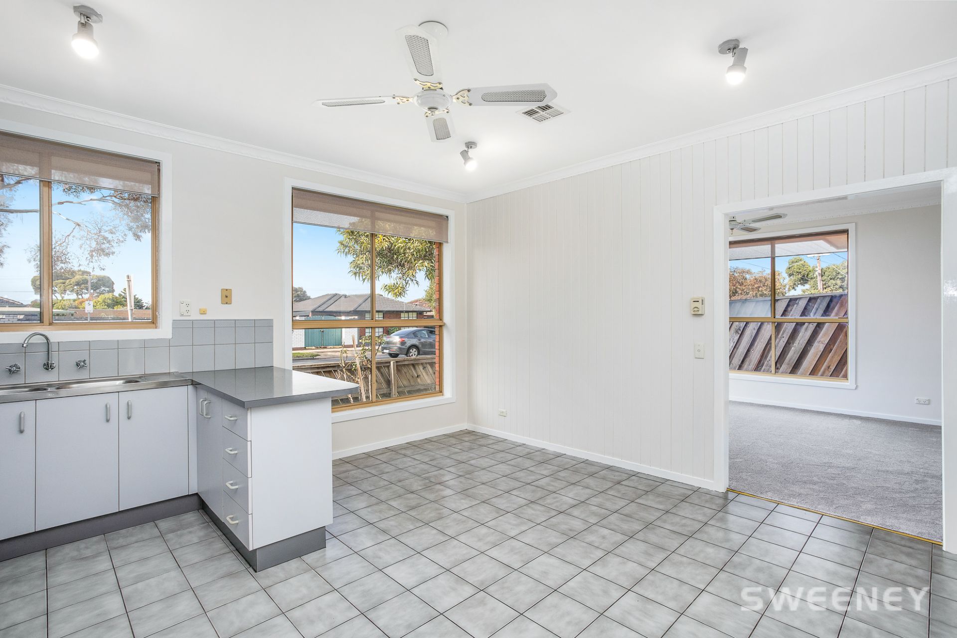 2/1 Cameron Avenue, Altona Meadows - Thumbnail 5
