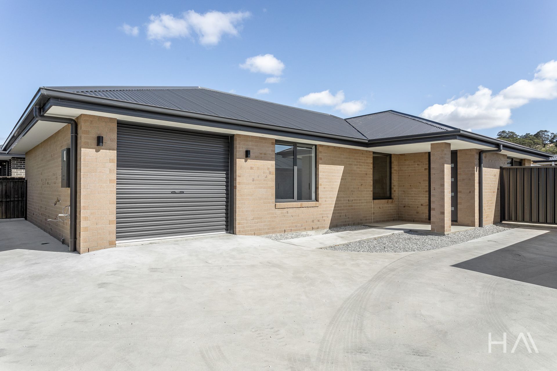 2/3 Zircon Place Perth, Perth - Thumbnail 2