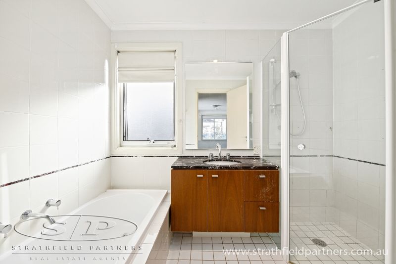 12 Curlew Avenue, Newington, Newington - Thumbnail 8