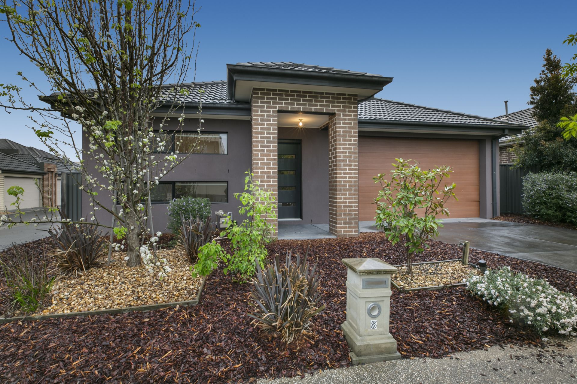 3 Wembley Circuit, Pakenham OBrien Real Estate
