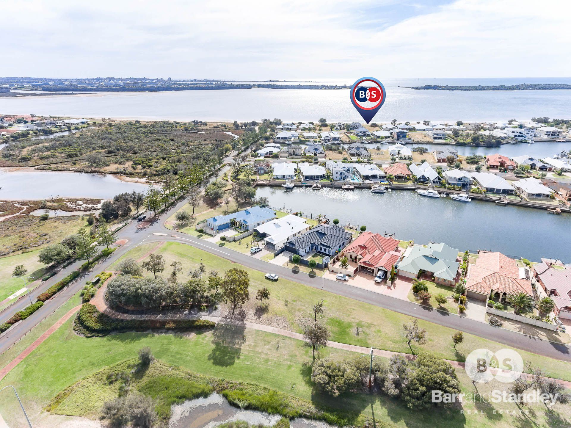 13 San Marco Promenade Pelican Point , WA