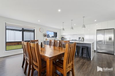 3
 
 
 
  
 
 
 2
 
 
 
  
 
 
 2
 
 
 
 
 
 
 
 11 Franklin Court, Shearwater TAS 7307, Shearwater - Thumbnail 8