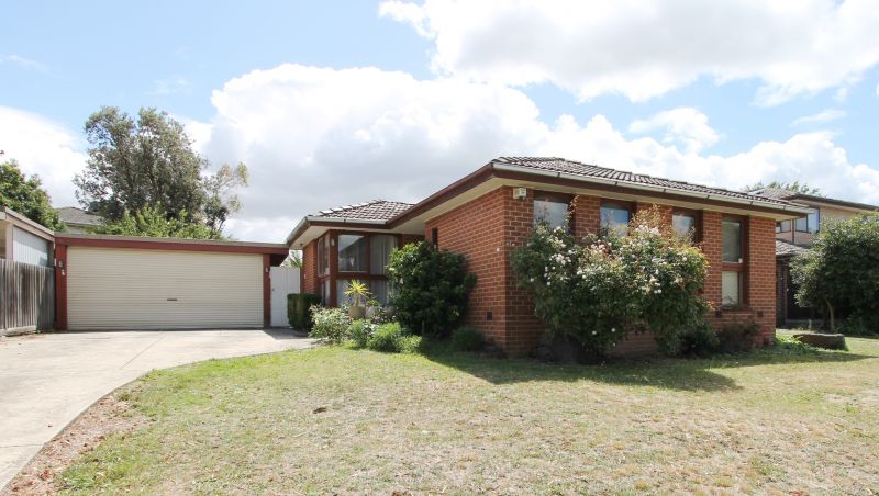 19 Buckmaster Drive, Mill Park