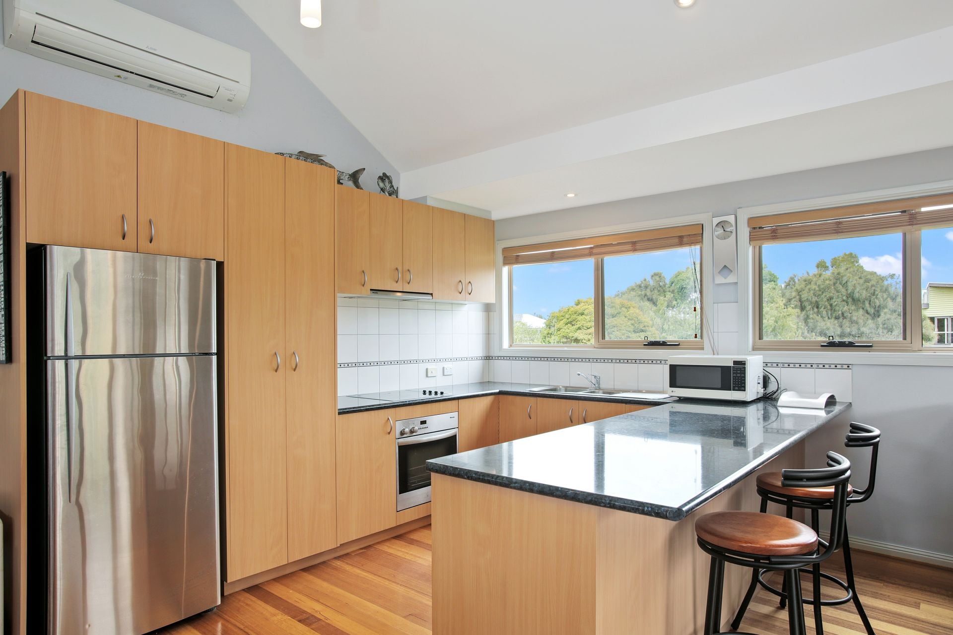1/1 Felicity Court, Apollo Bay - Thumbnail 7