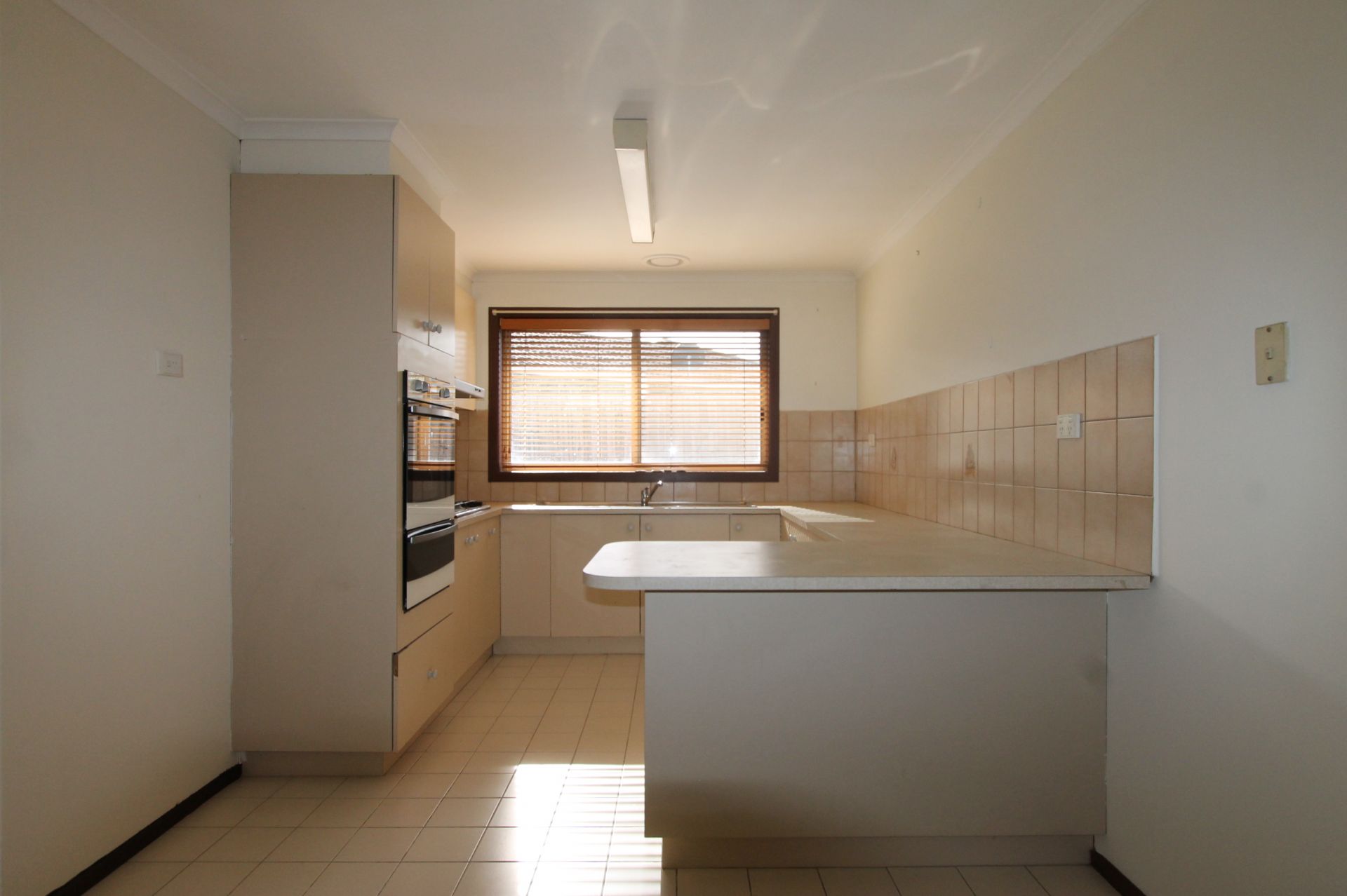 AFFORDABLE, FRESHLY PAINTED WELL KEPT UNIT & ONLY TWO ON THE BLOCK!!