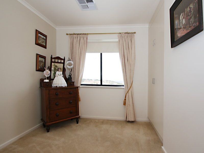 9/1653 Golden Grove Road Greenwith 5125