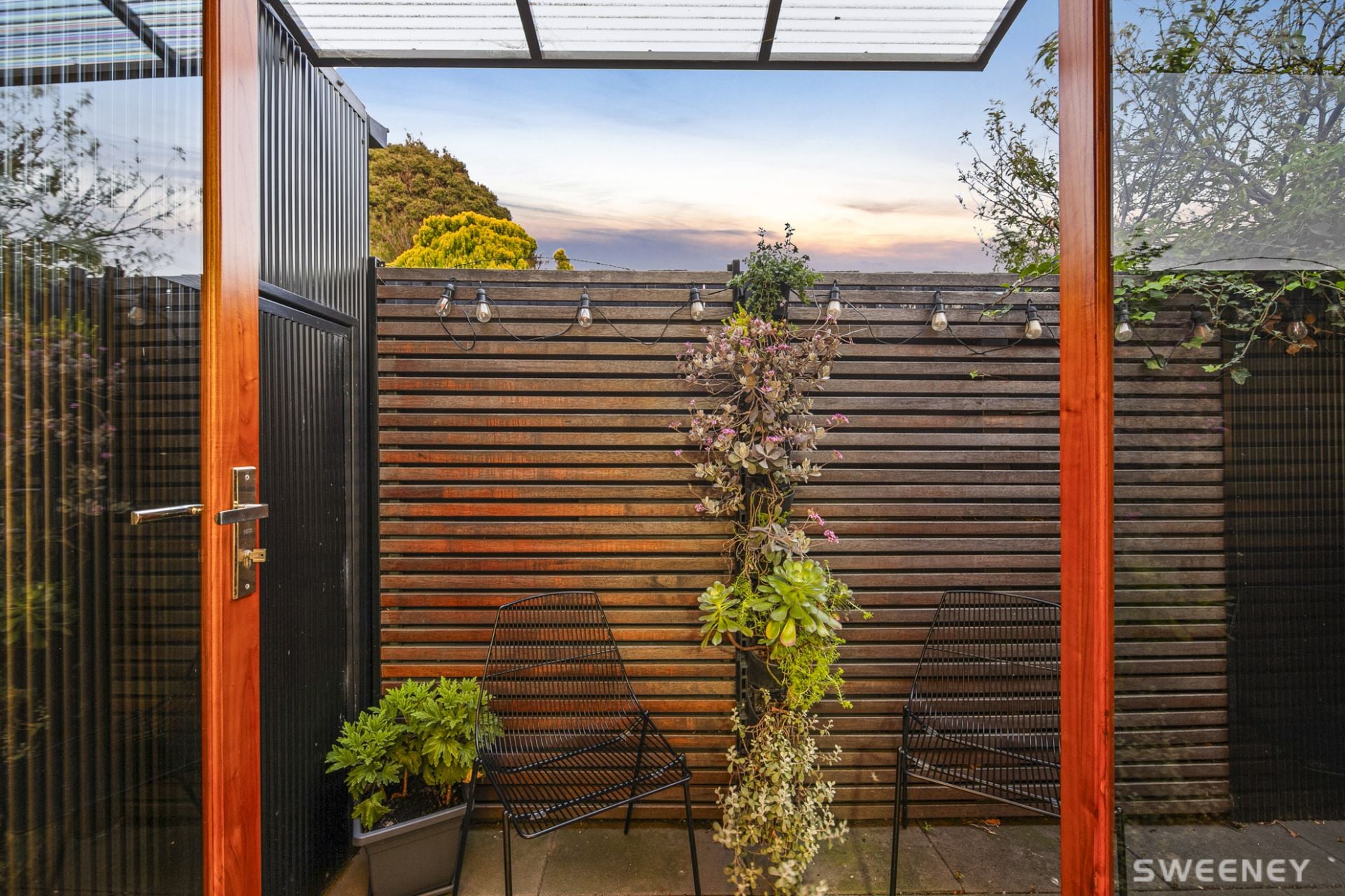 10 Honeysuckle Court, Altona Meadows - Thumbnail 8