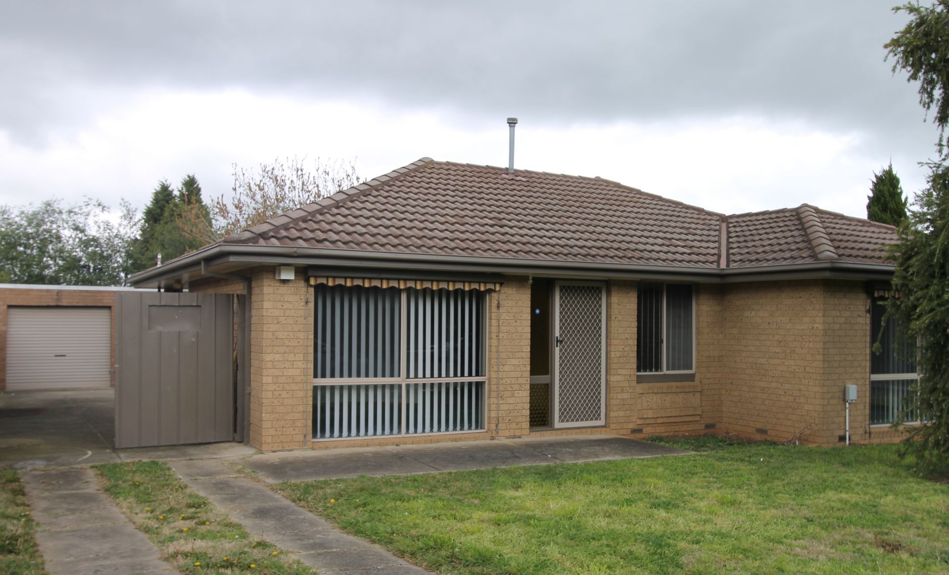 GREAT FAMILY HOME !!!