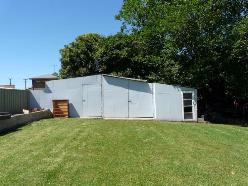 Real Estate For Sale The Oaks , NSW