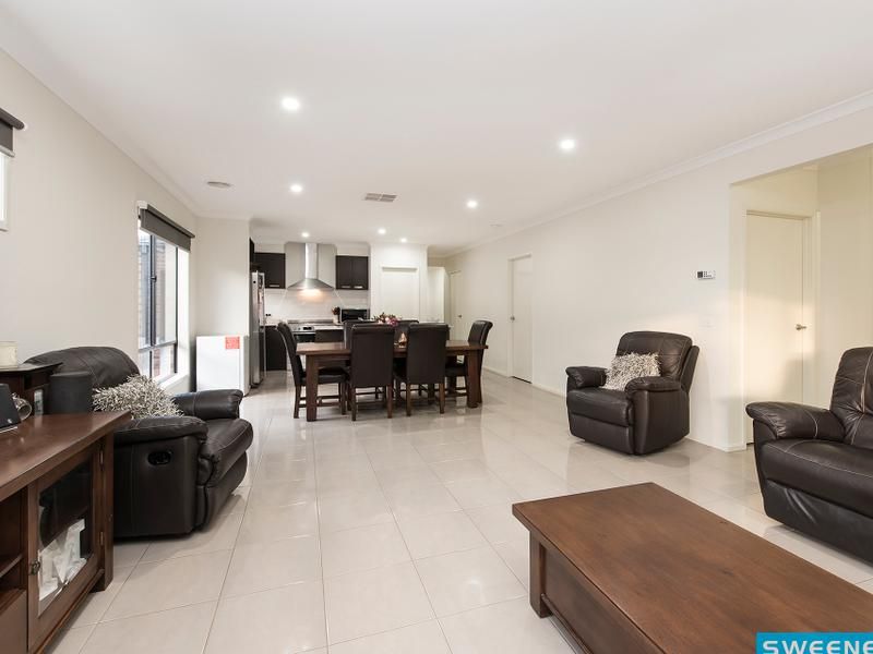 68 Woodlea Boulevard, Rockbank - Thumbnail 8