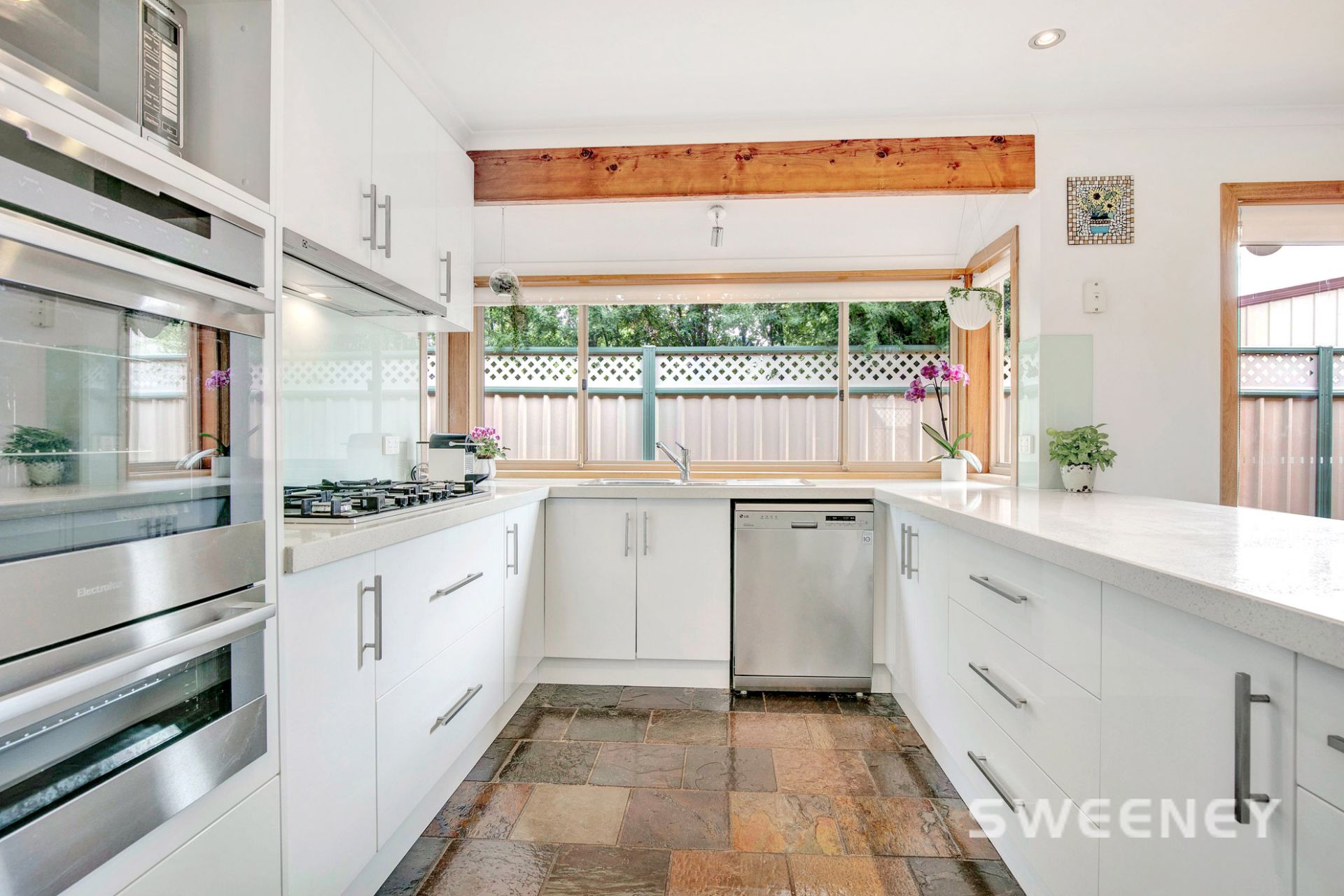 7 Munro Court, Altona Meadows - Thumbnail 3