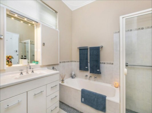 16 Olive St  Glenelg 5045
