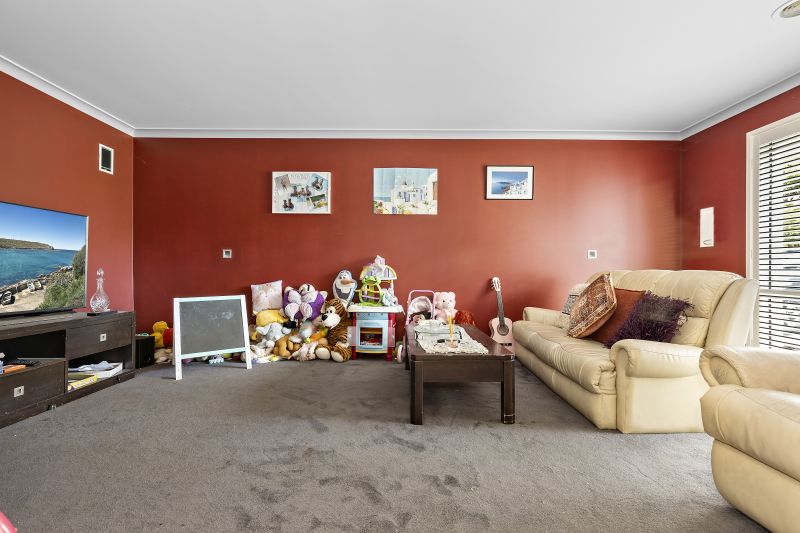 11 Hawkstowe Parade, South Morang