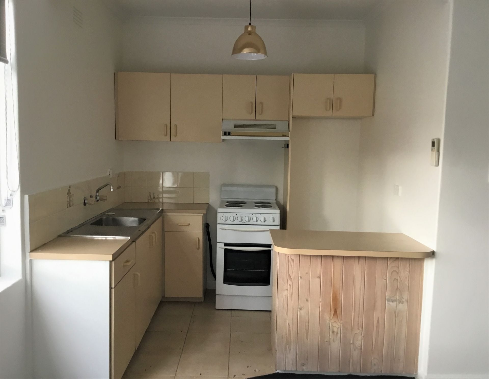 Refurbished 1st Floor Apartment