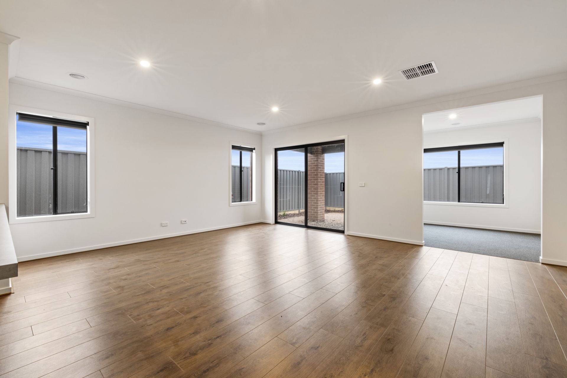 BRAND NEW 4 BEDROOM FAMILY HOME WITH PREMIUM FEATURES