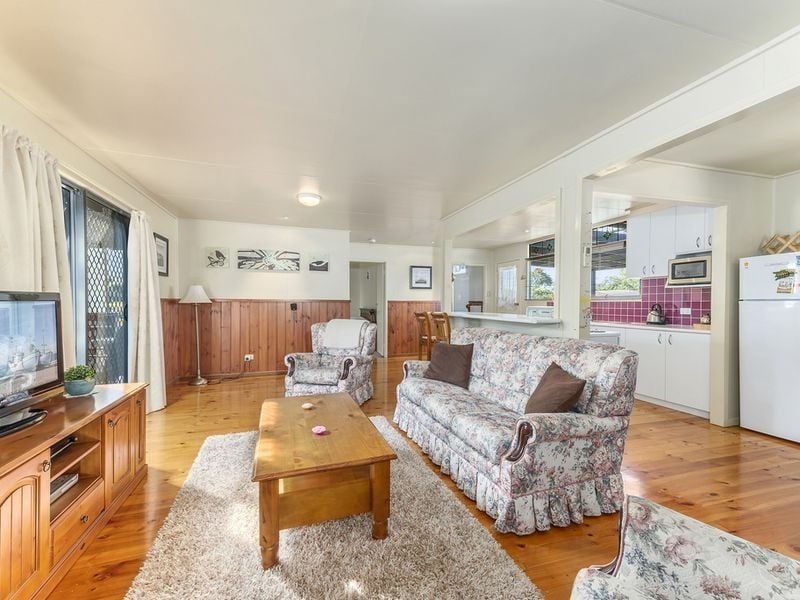 61 Montrose Avenue APOLLO BAY VIC, Apollo Bay - Thumbnail 3