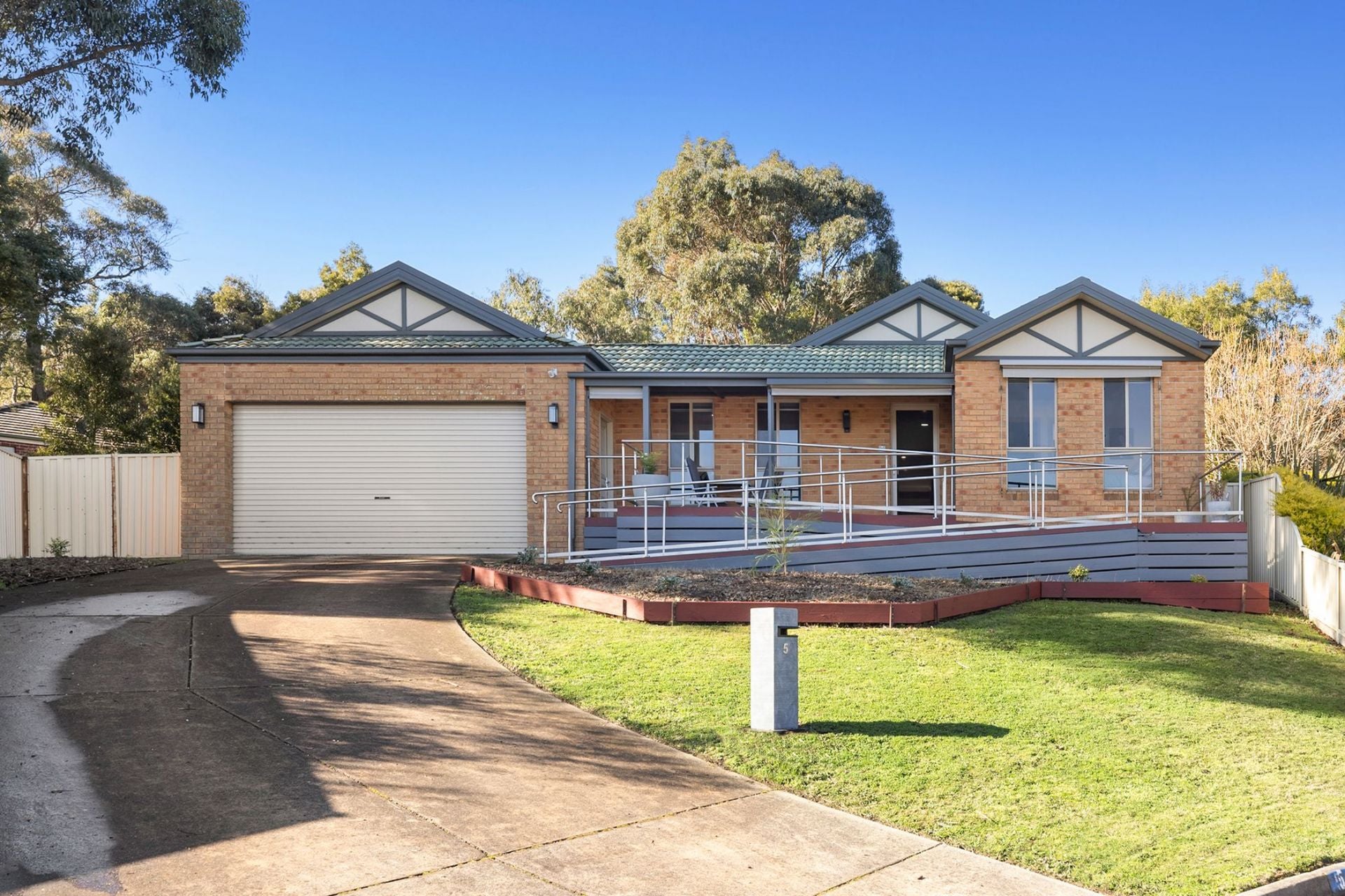 5 Mayfair Court, Mount Helen, Mount Helen - Thumbnail 3