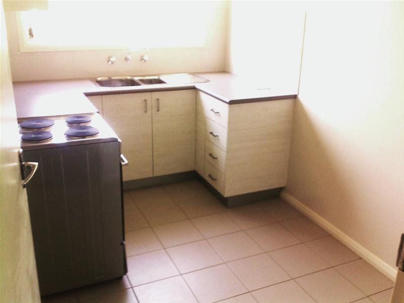 Superbly Located One Bedroom Flat with Outdoor Area!