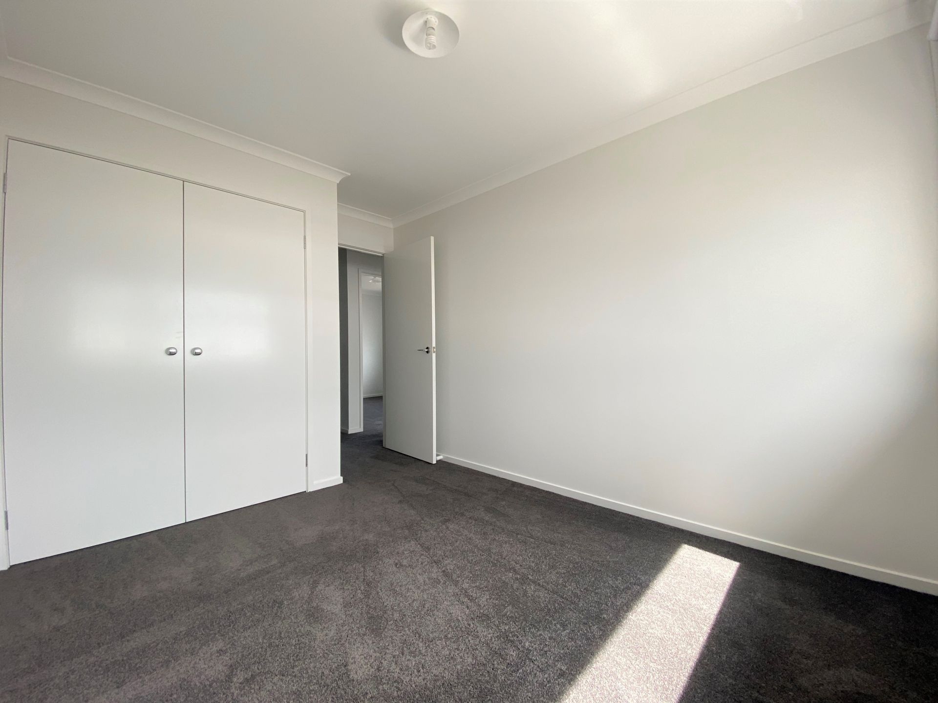 AS NEW 4 BEDROOM TOWNHOUSE!