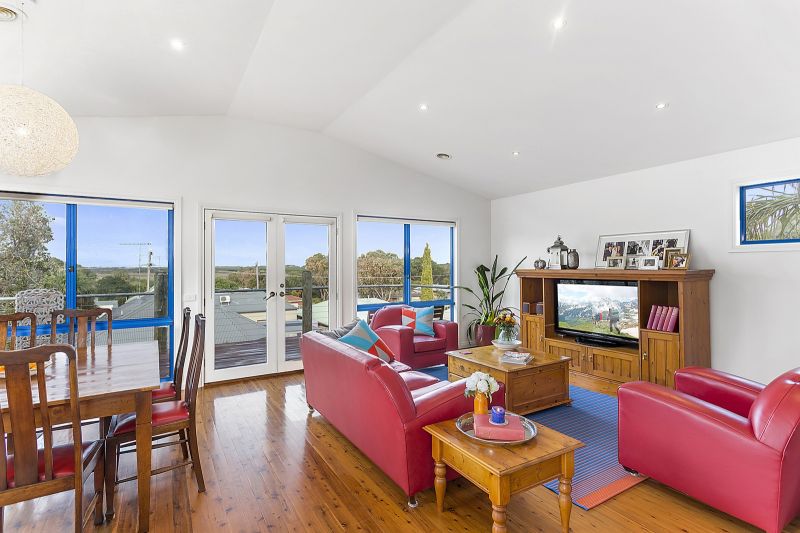 67 Endeavour Drive Ocean Grove VIC, Ocean Grove - Thumbnail 2