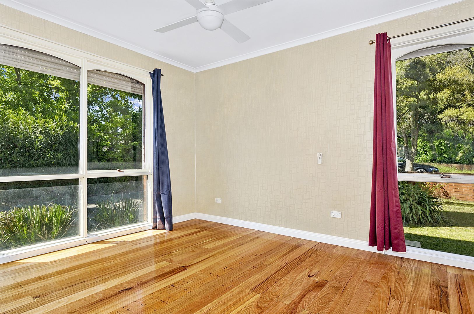 ONE BEDROOM WITH AN UBUNDANCE OF SPACE