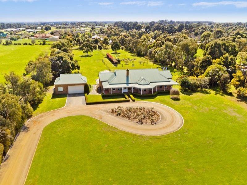 185 Rhinds Road WALLINGTON VIC, Wallington - Thumbnail 2