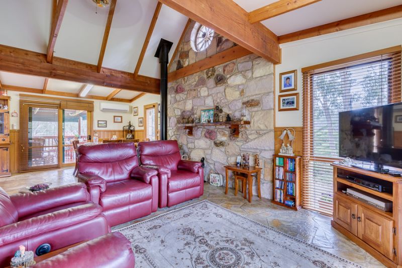 128 Dales Creek Avenue, Dales Creek Sweeney Estate Agents