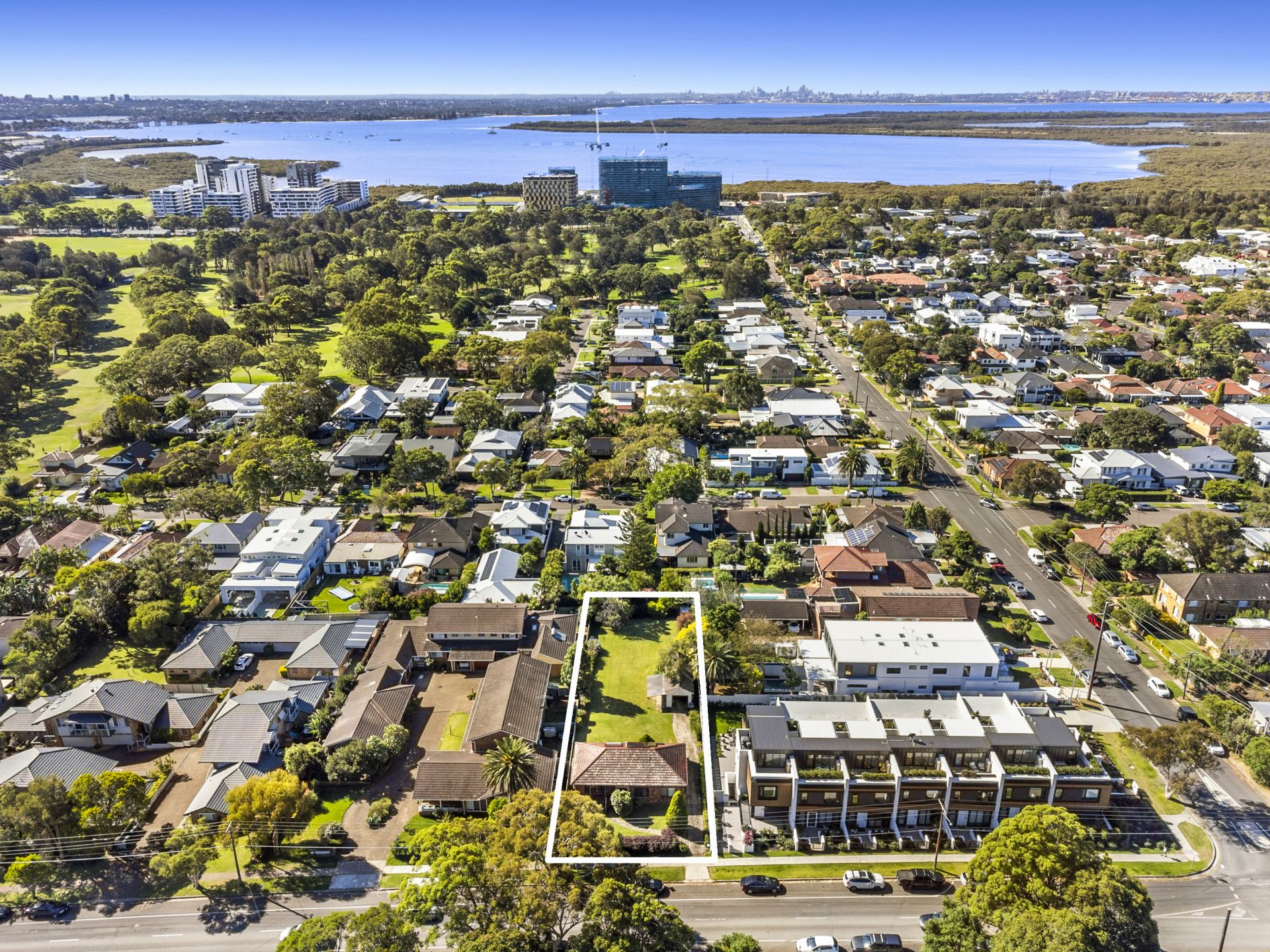 61 Denman Avenue, Woolooware MattBlak Property