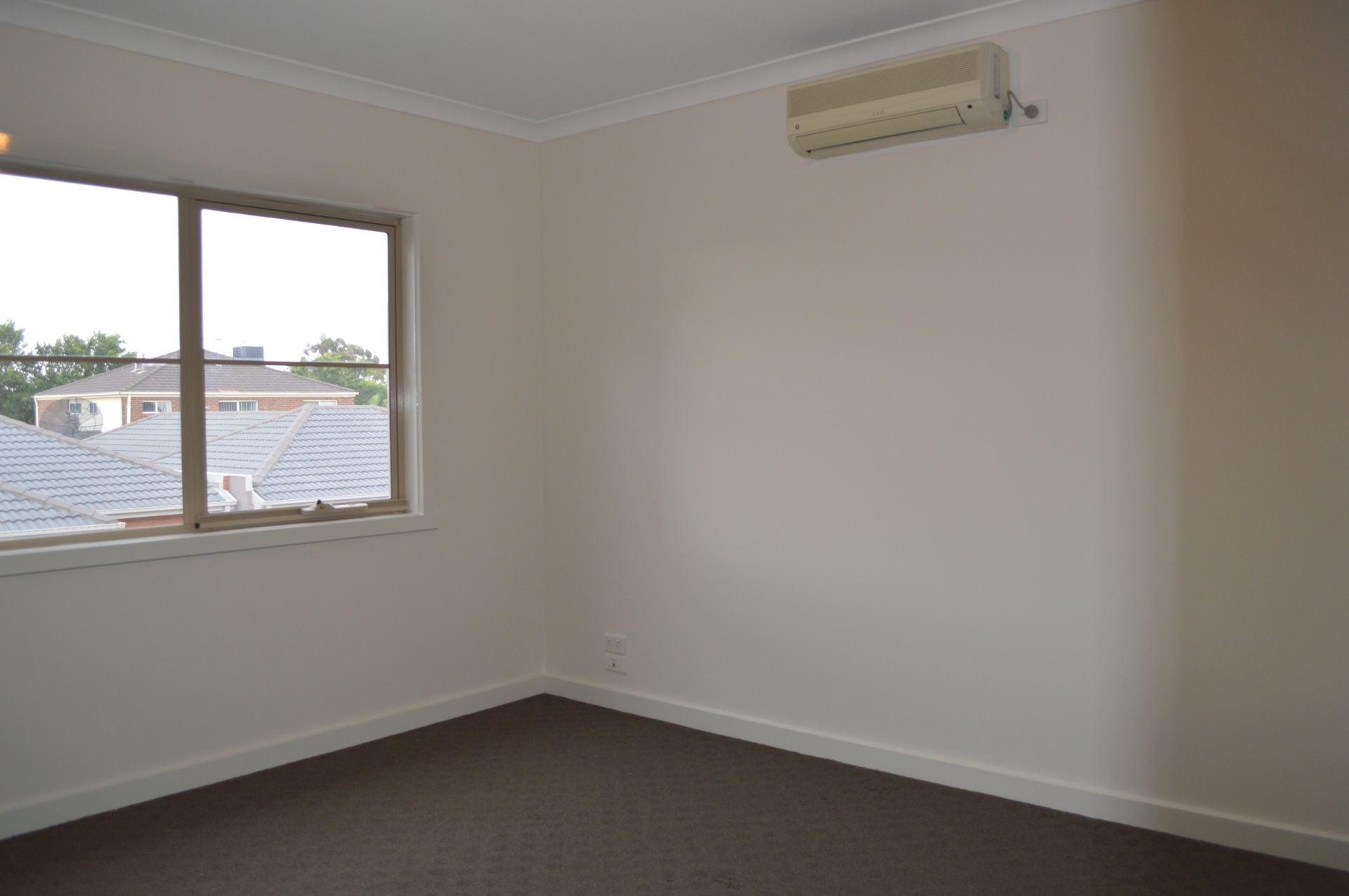 CENTRALLY LOCATED, FAMILY RESIDENCE