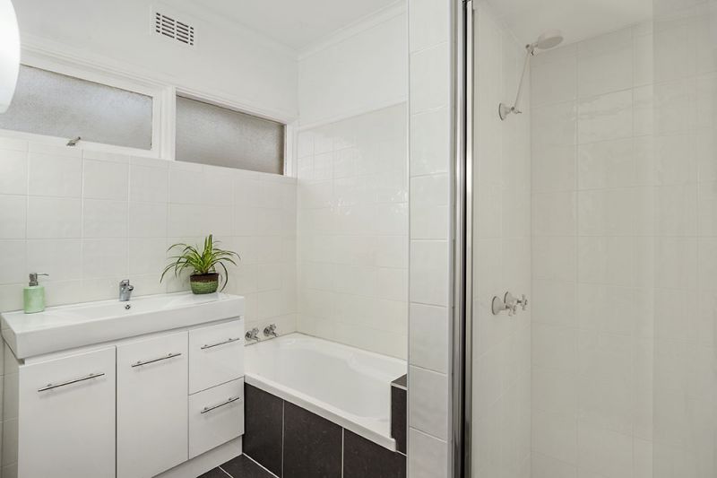 56 Parkmore Road, Forest Hill - Thumbnail 4