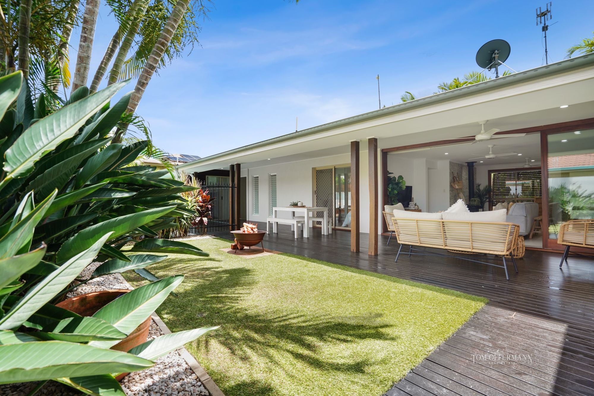 Real Estate For Sale 90 Outlook Drive Tewantin , QLD