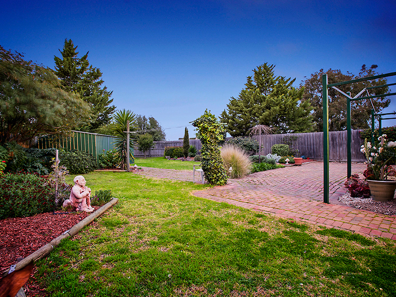 3 Hoddle Way, Altona Meadows - Thumbnail 5
