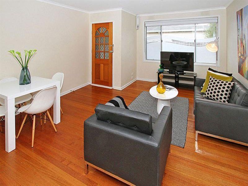 Fantastic Villa unit in a brilliant location!