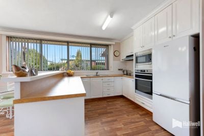 4
 
 
 
  
 
 
 2
 
 
 
  
 
 
 2
 
 
 
 
 
 
 
 2 Morse Place, Devonport TAS 7310, Devonport - Thumbnail 5