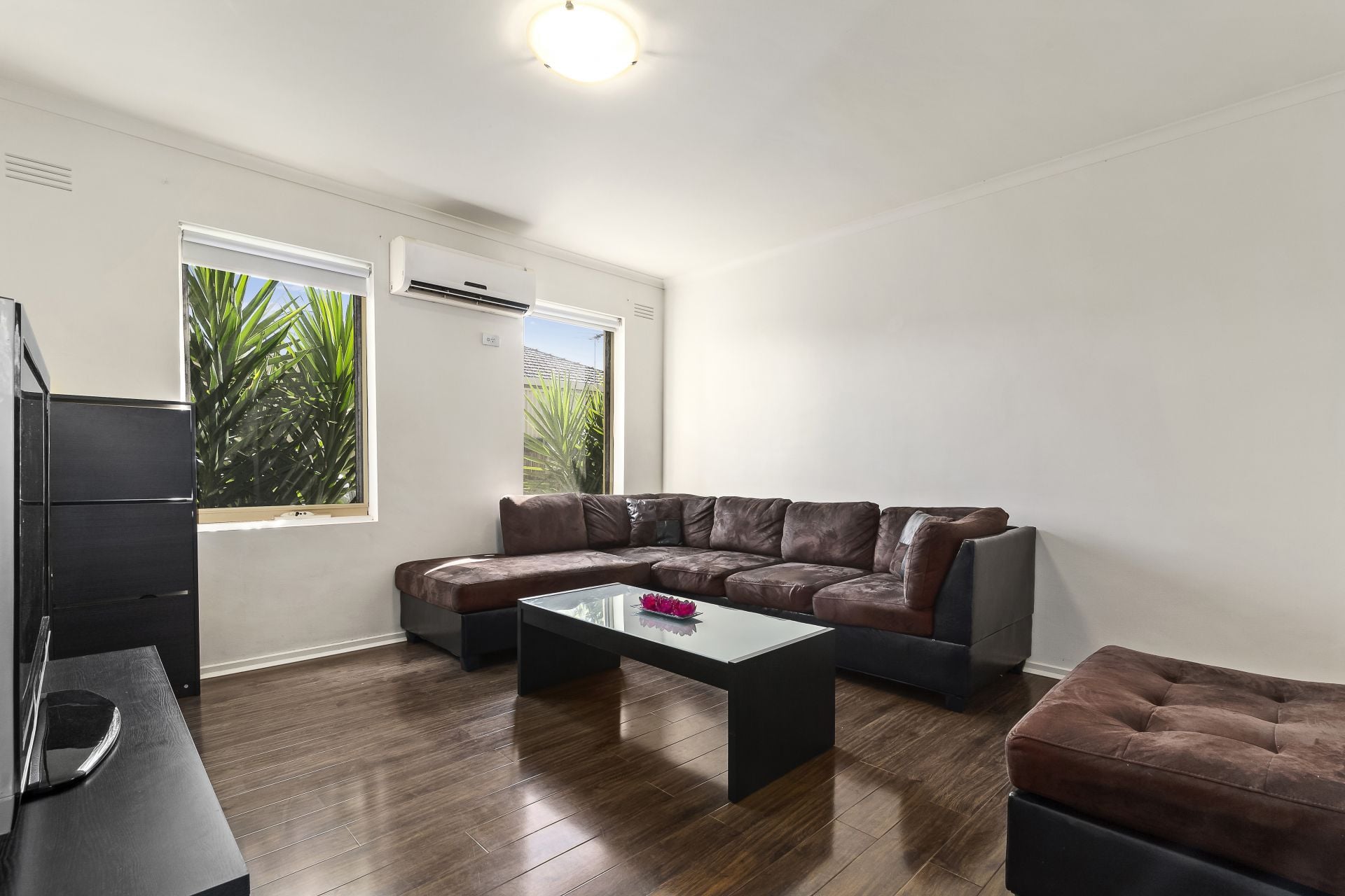 Apartment Living on a Tree-Lined Street!