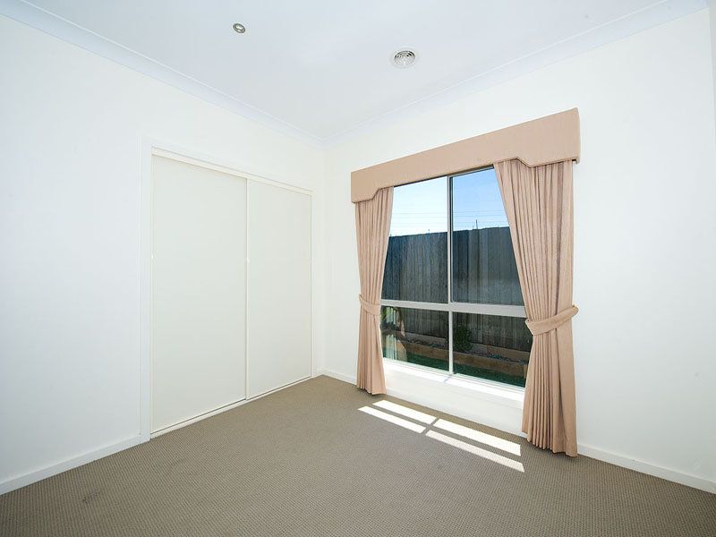 2/156 Chambers Road, Altona North - Thumbnail 6