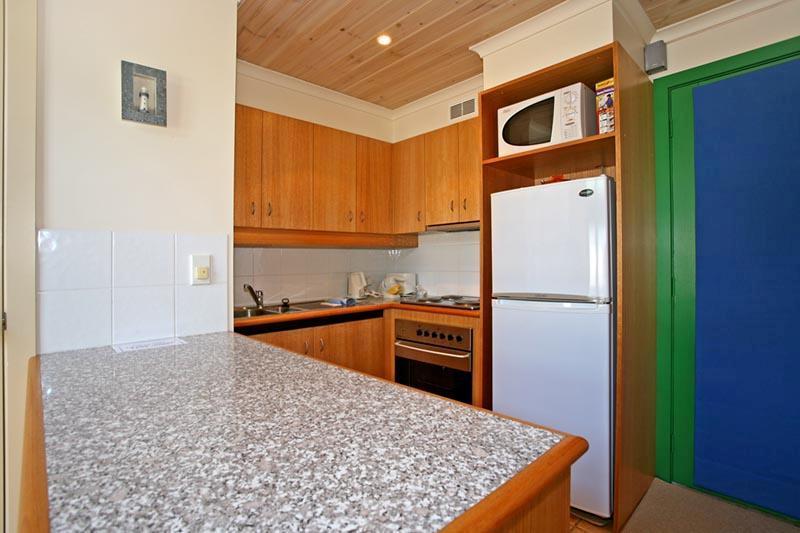 17/22-28 Mountjoy Parade, Lorne, VIC, Lorne - Thumbnail 3